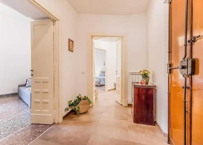 Wonderful Garden At Colosseo Apartment *