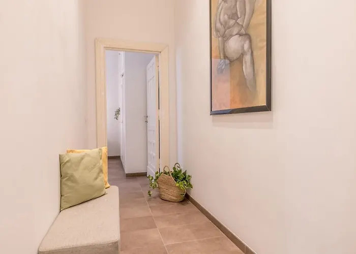 Wonderful Garden At Colosseo Apartment Rome