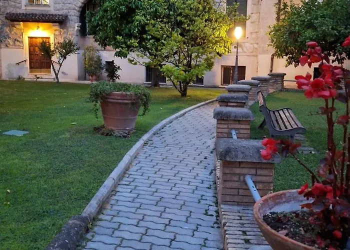 Wonderful Garden At Colosseo * Rome